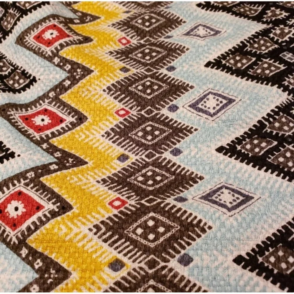 Aztec Print A-Line Mini Skirt With Side Zipper - Picture 3 of 7
